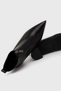 Γυναικεία Μποτάκια Δερμάτινες μπότες Karl Lagerfeld χρώμα: μαύρο 7 Γυναικεία Μποτάκια Δερμάτινες μπότες Karl Lagerfeld χρώμα: μαύρο -Karl Lagerfeld Κατάστημα unnamed file 982