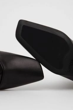 Γυναικεία Μποτάκια Δερμάτινες μπότες Karl Lagerfeld χρώμα: μαύρο 7 Γυναικεία Μποτάκια Δερμάτινες μπότες Karl Lagerfeld χρώμα: μαύρο -Karl Lagerfeld Κατάστημα unnamed file 990